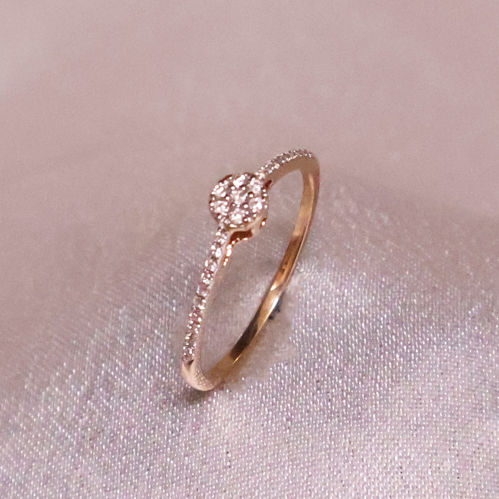 DIAMOND RING